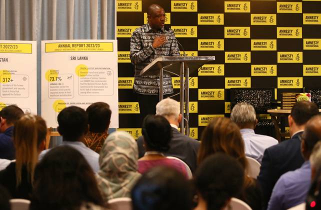 Amnesty s Global Annual Report 2022 2023 Regional Launch In Colombo Deprose Muchena, Amnesty International Senior Director speaks during a regional launch of Amnesty s global annual report 2022 2023 in Colombo, Sri Lanka on March 28, 2023. Colombo Sri Lanka  Copyright: xPradeepxDambaragex originalFilename: dambarage-amnestys230328_np6pb.jpg