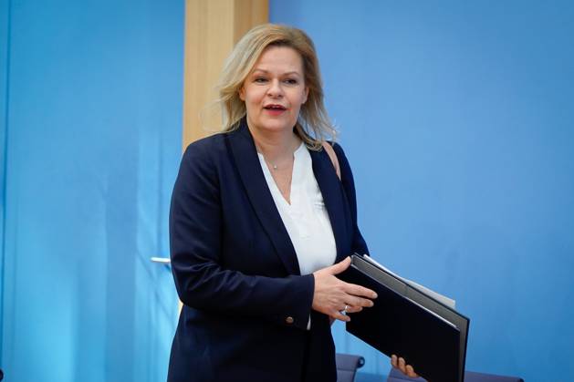 Bundespressekonferenz zur Polizeiliche Kriminalstatistik 2022 Aktuell,30.03.2023, Berlin, Bundesministerin des Innern und für Heimat Nancy Faeser im Portrait bei der Bundespressekonferenz in Berlin bei der Polizeiliche Kriminalstatistik 2022