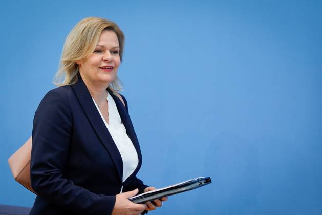 Bundespressekonferenz zur Polizeiliche Kriminalstatistik 2022 Aktuell,30.03.2023, Berlin, Bundesministerin des Innern und für Heimat Nancy Faeser im Portrait bei der Bundespressekonferenz in Berlin bei der Polizeiliche Kriminalstatistik 2022