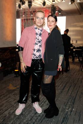 GEMA MusikautorInnenpreis 2023 Chris Harms (Lord of the Lost) mit Ehefrau Anja beim 14. GEMA MusikautorInnenpreis im Ritz Carlton am 30.03.2023 in Berlin. Copyright: xEventpressxKochanx