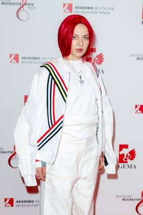 GEMA MusikautorInnenpreis 2023 Haiyti (Ronja Zschoche) beim 14. GEMA MusikautorInnenpreis im Ritz Carlton am 30.03.2023 in Berlin. Copyright: xEventpressxKochanx