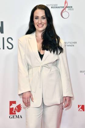 Karolina Schrader beim 14. Deutschen Musikautor*innenpreis der GEMA 2023 im Hotel The Ritz-Carlton. Berlin, 30.03.2023