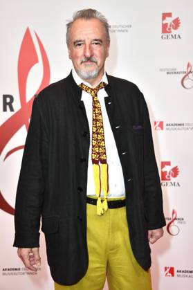 Fabio Nieder beim 14. Deutschen Musikautor*innenpreis der GEMA 2023 im Hotel The Ritz-Carlton. Berlin, 30.03.2023