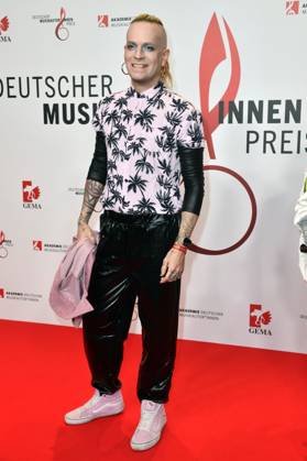 Chris Harms von Lord of the Lost beim 14. Deutschen Musikautor*innenpreis der GEMA 2023 im Hotel The Ritz-Carlton. Berlin, 30.03.2023