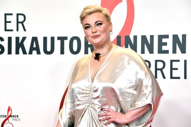 Ela. beim 14. Deutschen Musikautor*innenpreis der GEMA 2023 im Hotel The Ritz-Carlton. Berlin, 30.03.2023