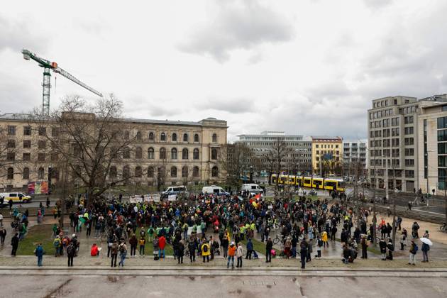 Demo der Bewegung Fridays for Future gegen die Klimaschutz Ergebnisse der Sitzung des Koalitionsausschusses vor dem Verkehrsministerium am 31.03,23 in Berlin Fridays for Future Demo gegen Klimaschutz Gesetz in Berlin