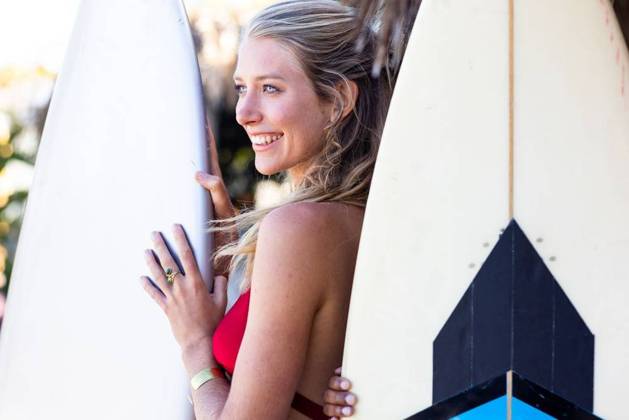 Happy caucasian woman holding surfboard at beach Happy caucasian woman holding surfboard at beach. Spending quality time, lifestyle, friendship, summertime and vacation concept., model released, , property released, Cape Town, South Africa, 21.02.2023, 3976698.jpg, people,happy,caucasian woman,holding,surfboard,beach,spending,quality time,lifestyle,friendship,party,summertime,vacation,concept,young,sea,ocean,person,fun,holiday,leisure,summer,coast,adult,happiness,beautiful,sand,travel,smile,cheerful,surfer,water,together,caucasian,woman,quality,time Young Adult,Woman,Female,White