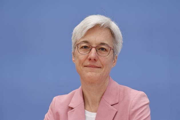 Brigitte Knopf , Deutschland, Berlin, Bundespressekonferenz, Thema: Veröffentlichung des Prüfberichts zur Berechnung der deutschen Treibhausgasemissionen für das Jahr 2022