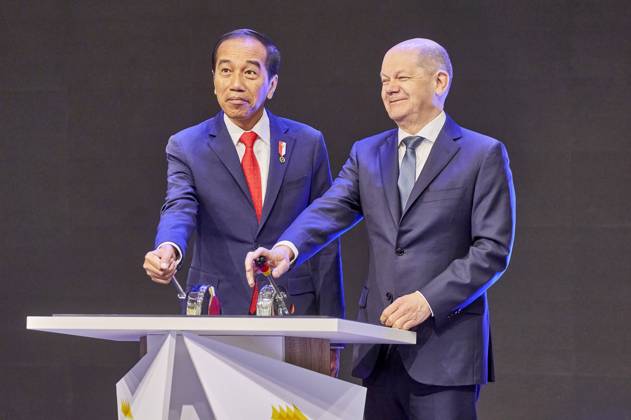 Bilder des Jahres 2023, News 04 April News Themen der Woche KW16 News Bilder des Tages Joko Widodo und Olaf Scholz beim Eröffnungsrundgang auf der Hannover Messe 2023 auf dem Messegelände. Hannover, 17.04.2023