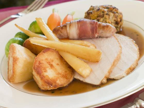  Traditional Roast Turkey with trimmings Plated, , property released , 11.03.2010, Copyright: xMonkeybusinessx Panthermedia2300735.jpg