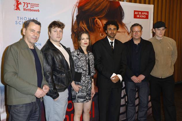 Bilder des Jahres 2023, Entertainment 04 April Entertainment Themen der Woche KW16 Entertainment Bilder des Tages Christian Petzold, Thomas Schubert, Paula Beer, Langston Uibel, Matthias Brandt und Enno Trebs bei der Premiere des Kinofilms Roter Himmel im Kino International. Berlin, 20.04.2023