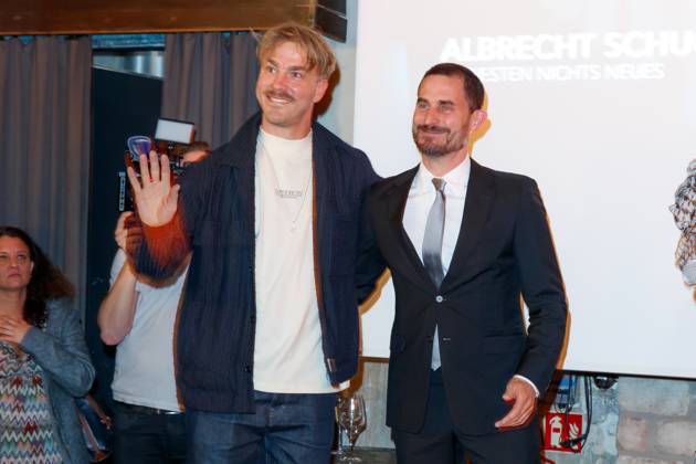 Nominiertenabend des Deutschen Filmpreises Lola 2023 Albrecht Schuch und Clemens Schick beim Nominiertenabend des Deutschen Filmpreises Lola 2023 in der Fabrik 23 am 22.04.2023 in Berlin. Copyright: xEventpressxKochanx