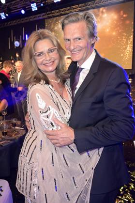 Maren Gilzer mit Ehemann Harry Kuhlmann bei der Verleihung der Goldenen Sonne 2023 während der Sonnenklar.TV Gala im Wunderland Kalkar. Kalkar, 22.04.2023