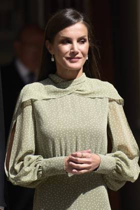 24-04-2023 Madrid Queen Letizia arriving for the presentation of the Miguel de Cervantes literature prize in the Spanish language 2022 to Rafael Cadenas at the university of Alcala de Henares in Madrid. No Spain Â  Copyright: xPPEx