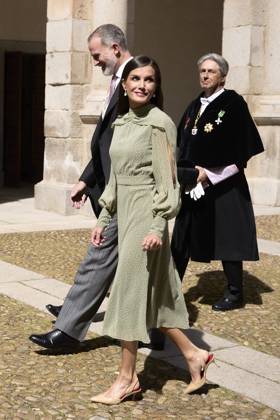 24-04-2023 Madrid Queen Letizia and King Felipe arriving for the presentation of the Miguel de Cervantes literature prize in the Spanish language 2022 to Rafael Cadenas at the university of Alcala de Henares in Madrid. No Spain Â  Copyright: xPPEx