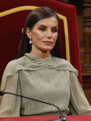 Spanish Queen Letizia during the delivering act of Cervantes Award to Venezuelan poet Rafael Cadenas (not at the image) held in Alcala de Henares, Madrid, Spain on 24 April 2023. The Cervantes Award is the biggest prize in Spanish language. Venezuelan poet Rafael Cadenas receives the Cervantes Award !ACHTUNG: NUR REDAKTIONELLE NUTZUNG!  Copyright: xBallesterosx GRAF4695 20230424-1c488da4b6efbffdb238a93b6cf9c928ee7b8612