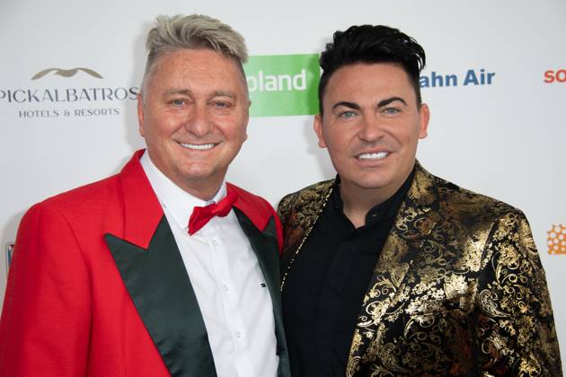 Matthias MANGIAPANE und Hubert FELLA, TV Darsteller, Roter Teppich, Red Carpet Show, Ankunft, arrival, Die Goldene Sonne 2023, am 22.04.2023 im Wunderland Kalkar,
