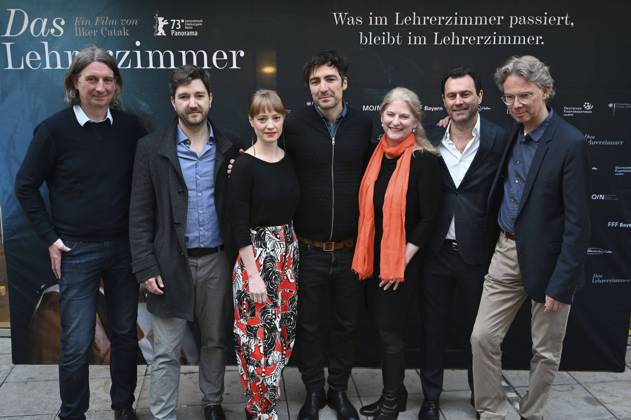 Bilder des Jahres 2023, Entertainment 04 April Entertainment Themen der Woche KW17 Entertainment Bilder des Tages Tobias Lehmann, Johannes Duncker, Leonie Benesch, Ilker Catak, Judith Erber, Fabien Arseguel und Ingo Fliess bei der Premiere des Kinofilms Das Lehrerzimmer in den City Kinos in München, 27.04.2023