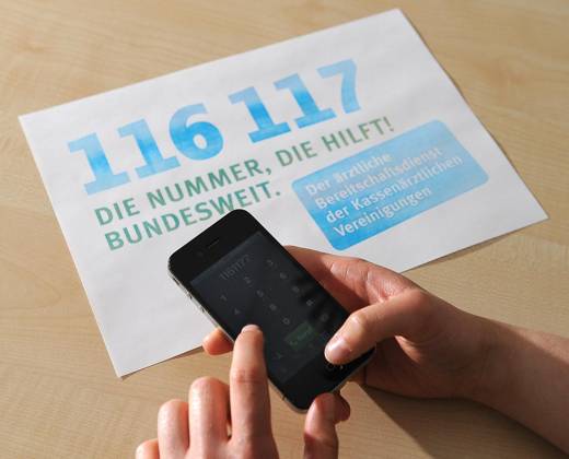 Symbolfoto Notrufnummer 116117 Copyright: SebastianxKonopka