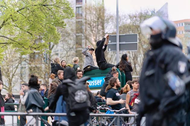 01.05.2023,Berlin,Deutschland,Tag der Arbeit,Impressionen von der Revolutionären 1. Mai-Demo am Kottbusser Tor.
