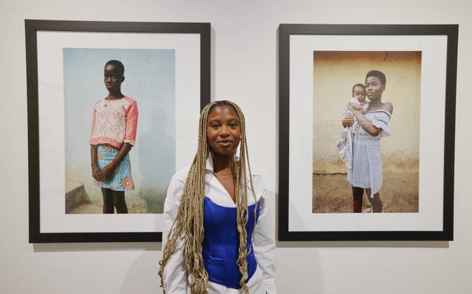 Fuer die beste Nachwuchsarbeit des Felix Schoeller Photo Awards wurde die ghanaisch-deutsche Fotografin Lisa Marie Asubonteng (25) am 04.05.2023 in Osnabrueck ausgezeichnet. Sie hat Frauen und Maedchen in Ghana portraetiert, die sexuelle Gewalt erfahren haben. Die mit jeweils 5.000 Euro dotierten Preise des 6. Felix Schoeller Photo Awards wurde in den vier Kategorien Fotojournalismus, Nachhaltigkeit, Portraet und Beste Nachwuchsarbeit vergeben. (Siehe epd-Meldung vom 04.05.2023) EDITORIAL USE ONLY