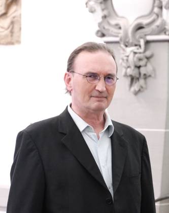 07.05.2023 xkhx Kassel Verleihung Kasseler Literaturpreis für grotesken Humor an Schriftsteller Gerhard Henschel Bild zeigt Preisträger Schriftsteller Gerhard Henschel