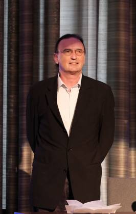 07.05.2023 xkhx Kassel Verleihung Kasseler Literaturpreis für grotesken Humor an Schriftsteller Gerhard Henschel Bild zeigt Preisträger Schriftsteller Gerhard Henschel