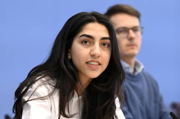 Sultana Sediqi und Robert Kusche bei der Bundespressekonferenz zur Jahresstatistik 2022 zu rechter und rassistischer Gewalt sowie zu der aktuellen Welle rassistischer Mobilisierungen in Ostdeutschland im Haus der Bundespressekonferenz. Berlin, 09.052023