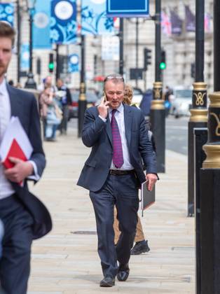 May 9, 2023, London, England, United Kingdom: Conservative Chief Whip SIMON HART is seen in Whitehall. London United Kingdom - ZUMAs262 20230509_zip_s262_068 Copyright: xTayfunxSalcix