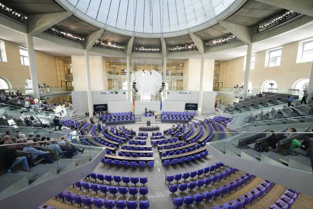 Deutscher Bundestag, 102. Plenarsitzung Symbolbild Plenarsaal des Deutschen Bundestages bei der 102. Plenarsitzung Berlin Berlin Deutschland