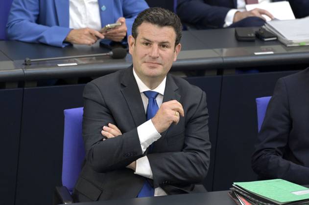 Hubertus Heil in der 102. Sitzung des Deutschen Bundestages im Reichstagsgebäude. Berlin, 10.05..2023