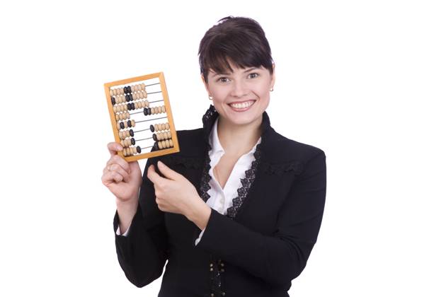 Portrait of a smiling businesswoman holding wooden abacus. Young attractive girl use an abacus. Isolated over white background. Copyright: xIrinaxKarlovax xDesignxPicsx , 30934988 Copyright: IrinaxKarlovax xDesignxPics 30934988