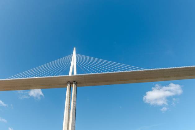 Viadukt von Millau, Schrägseilbrücke über das Tarn-Tal. Die höchste Straßenbrücke der Welt. Autobahn A75. Aveyron, Frankreich, Europa Copyright: imageBROKER/ncphoto ibxcde08568677