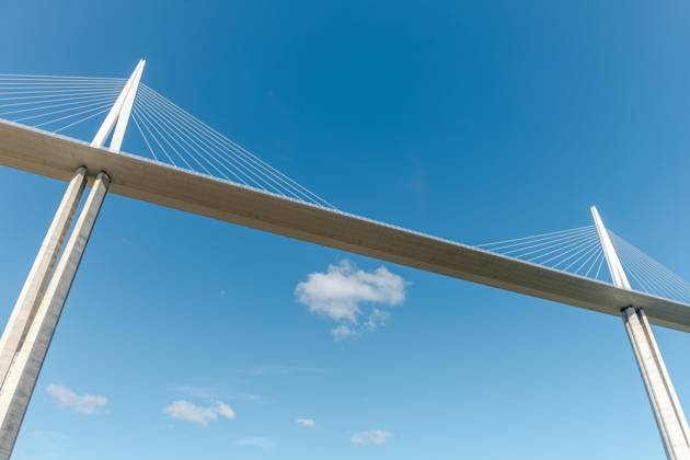 Viadukt von Millau, Schrägseilbrücke über das Tarn-Tal. Die höchste Straßenbrücke der Welt. Autobahn A75. Aveyron, Frankreich, Europa Copyright: imageBROKER/ncphoto ibxcde08568678