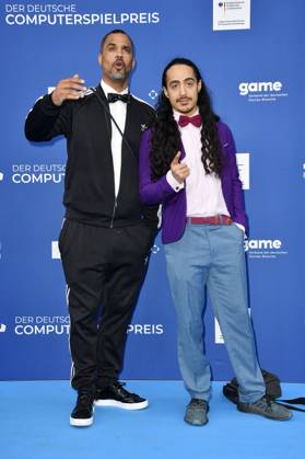 Patrice Bouedibela und Masud Akbarzadeh bei der Verleihung des Deutschen Computerspielpreises 2023 im Spindler & Klatt. Berlin, 11.05.2023