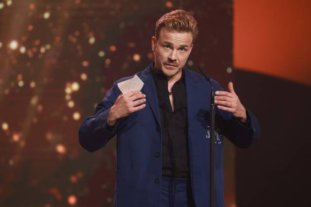 Deutscher Filmpreis 2023 BESTE MÄNNLICHE NEBENROLLE Gewinner Albrecht Schuch bei der Verleihung der Lola - Deutscher Filmpreis 2023 im Theater am Potsdamer Platz in Berlin 12.05.2023 Copyright: xEventpressx