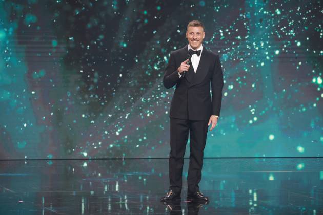 Deutscher Filmpreis 2023 Felix Lobrecht Laudator BESTE TONGESTALTUNG bei der Verleihung der Lola - Deutscher Filmpreis 2023 im Theater am Potsdamer Platz in Berlin 12.05.2023 Copyright: xEventpressx