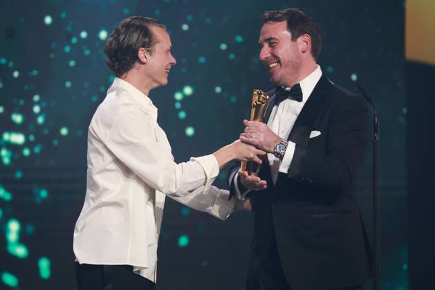 Deutscher Filmpreis 2023 Felix Kammerer Laudator BESTE KAMERA & BILDGESTALTUNG Gewinner James Friend bei der Verleihung der Lola - Deutscher Filmpreis 2023 im Theater am Potsdamer Platz in Berlin 12.05.2023 Copyright: xEventpressx