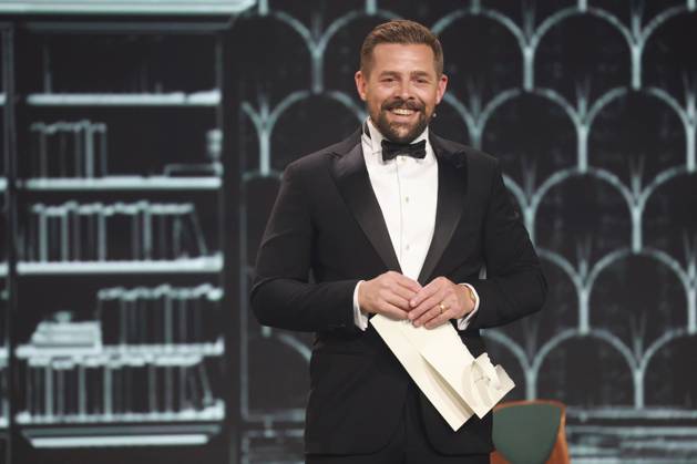 Deutscher Filmpreis 2023 Laudatio Klaas Heufer-Umlauf BESTES DREHBUCH bei der Verleihung der Lola - Deutscher Filmpreis 2023 im Theater am Potsdamer Platz in Berlin 12.05.2023 Copyright: xEventpressx