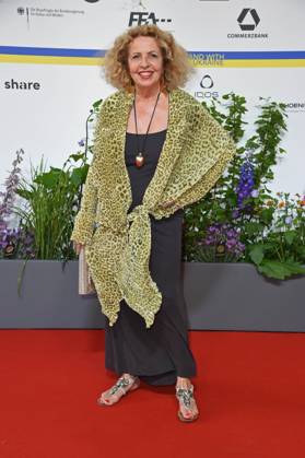 Michaela May bei der Ankunft auf dem Roten Teppich zum DEUTSCHER FILMPREIS 2023 im Theater am Potsdamer Platz in Berlin am 12.05.2023