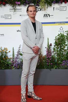 Wilson Gonzalez Ochsenknecht bei der Ankunft auf dem Roten Teppich zum DEUTSCHER FILMPREIS 2023 im Theater am Potsdamer Platz in Berlin am 12.05.2023