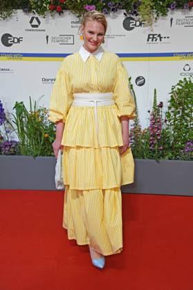Rosalie Thomass bei der Ankunft auf dem Roten Teppich zum DEUTSCHER FILMPREIS 2023 im Theater am Potsdamer Platz in Berlin am 12.05.2023