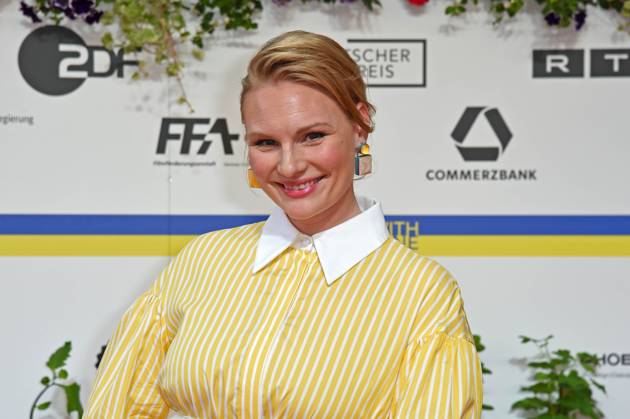 Rosalie Thomass bei der Ankunft auf dem Roten Teppich zum DEUTSCHER FILMPREIS 2023 im Theater am Potsdamer Platz in Berlin am 12.05.2023