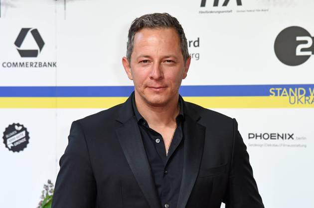 Trystan Puetter bei der Ankunft auf dem Roten Teppich zum DEUTSCHER FILMPREIS 2023 im Theater am Potsdamer Platz in Berlin am 12.05.2023