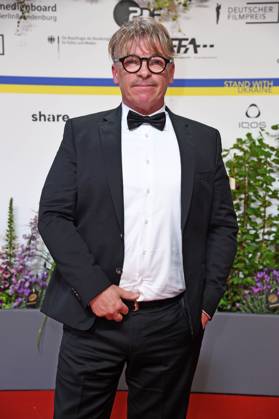 Andre Eisermann bei der Ankunft auf dem Roten Teppich zum DEUTSCHER FILMPREIS 2023 im Theater am Potsdamer Platz in Berlin am 12.05.2023