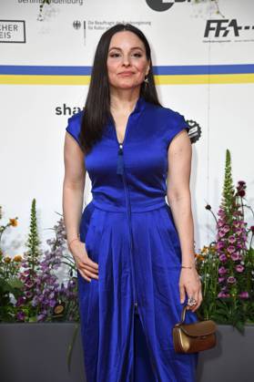 Mina Tander bei der Ankunft auf dem Roten Teppich zum DEUTSCHER FILMPREIS 2023 im Theater am Potsdamer Platz in Berlin am 12.05.2023