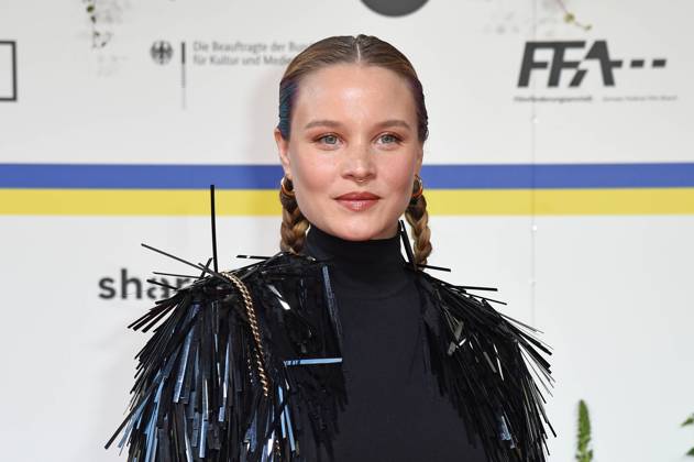 Sonja Gerhardt bei der Ankunft auf dem Roten Teppich zum DEUTSCHER FILMPREIS 2023 im Theater am Potsdamer Platz in Berlin am 12.05.2023