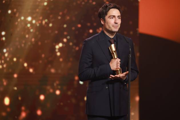 Deutscher Filmpreis 2023 BESTE Regie Gewinner Ilker Catak DAS LEHRERZIMMER bei der Verleihung der Lola - Deutscher Filmpreis 2023 im Theater am Potsdamer Platz in Berlin 12.05.2023 Copyright: xEventpressx