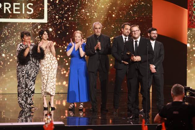 Deutscher Filmpreis 2023 BESTER SPIELFILM BRONZE HOLY SPIDER bei der Verleihung der Lola - Deutscher Filmpreis 2023 im Theater am Potsdamer Platz in Berlin 12.05.2023 Copyright: xEventpressx