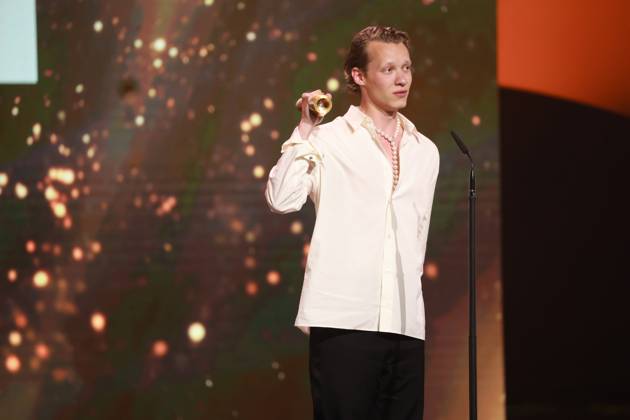 Deutscher Filmpreis 2023 BESTE MÄNNLICHE HAUPTROLLE Gewinner Felix Kammerer IM WESTEN NICHTS NEUES bei der Verleihung der Lola - Deutscher Filmpreis 2023 im Theater am Potsdamer Platz in Berlin 12.05.2023 Copyright: xEventpressx